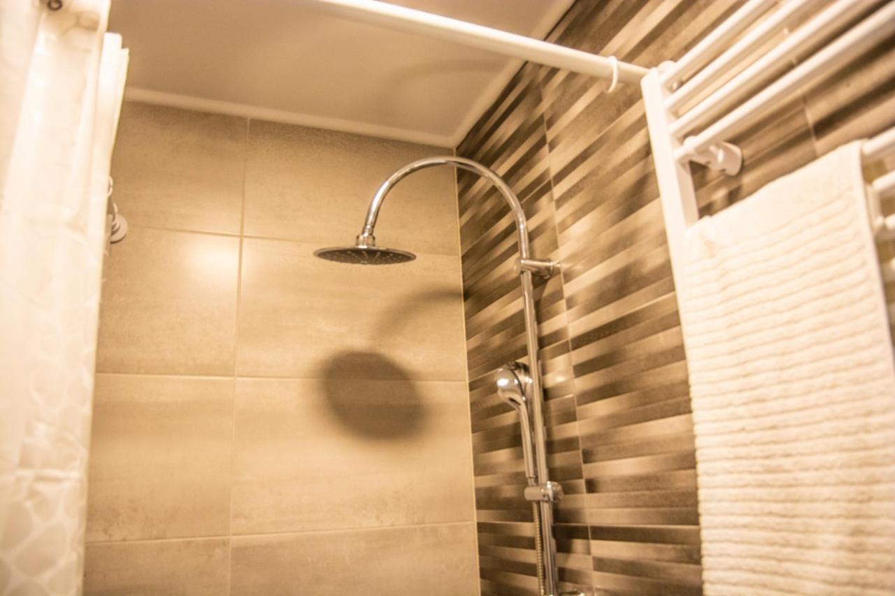 Apartment & Room Eni Zagreb Ngoại thất bức ảnh