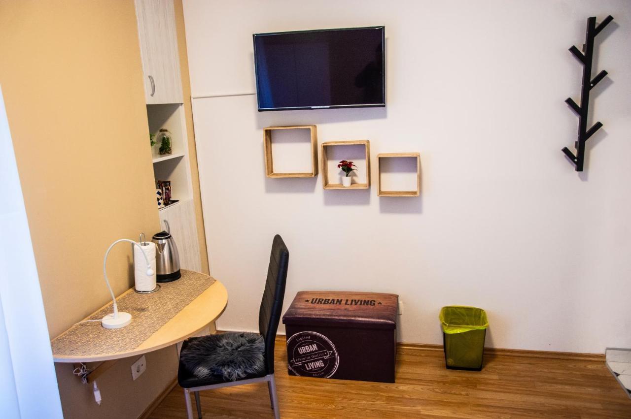 Apartment & Room Eni Zagreb Ngoại thất bức ảnh