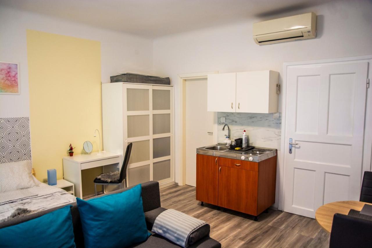 Apartment & Room Eni Zagreb Ngoại thất bức ảnh