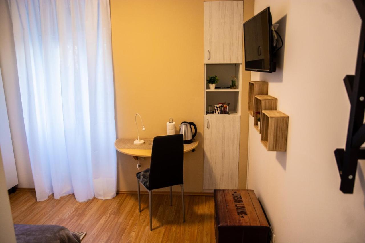 Apartment & Room Eni Zagreb Ngoại thất bức ảnh