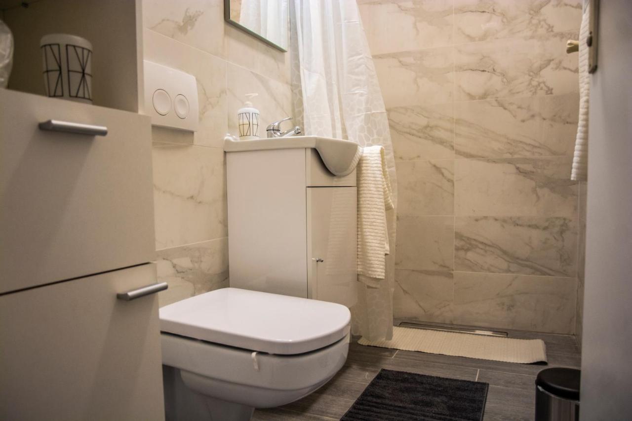 Apartment & Room Eni Zagreb Ngoại thất bức ảnh